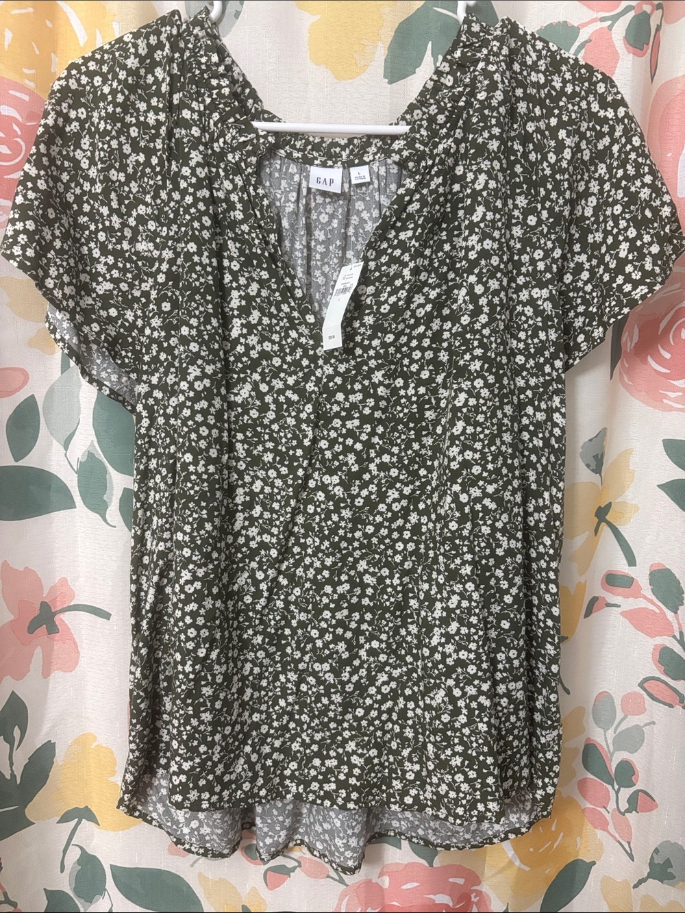 GAP Olive Green Floral V-Neck Flutter Sleeve Blouse